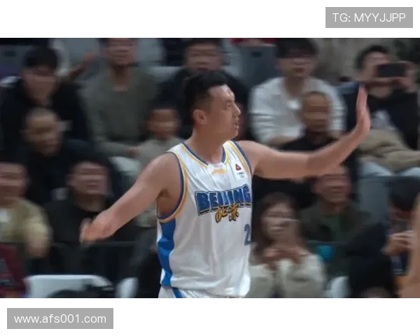 翟晓川抢断反击一条龙双手暴扣 北京以42分优势大胜四川